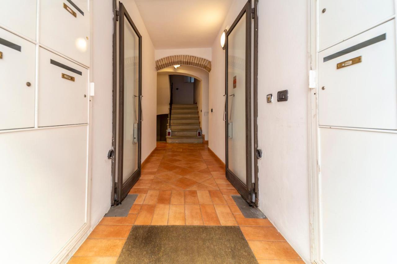 Parrot House - Casa In Centro A Parma Apartment Exterior photo